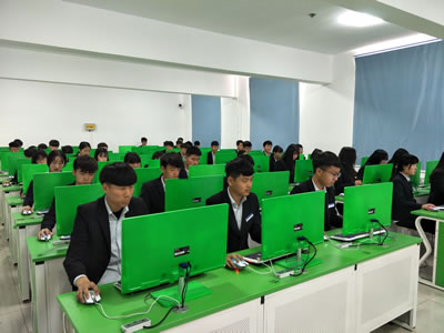 計算機類專業(yè)