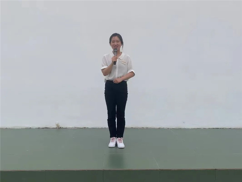 2022級(jí)新生夏令營(yíng)系列活動(dòng)——乒乓球接力