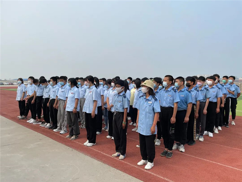 2022級(jí)新生夏令營(yíng)系列活動(dòng)——乒乓球接力