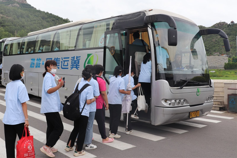 2022級(jí)新生夏令營(yíng)戶外活動(dòng)——抱犢寨一日游
